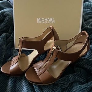 Michael. Kors Berkley Sandal 8M